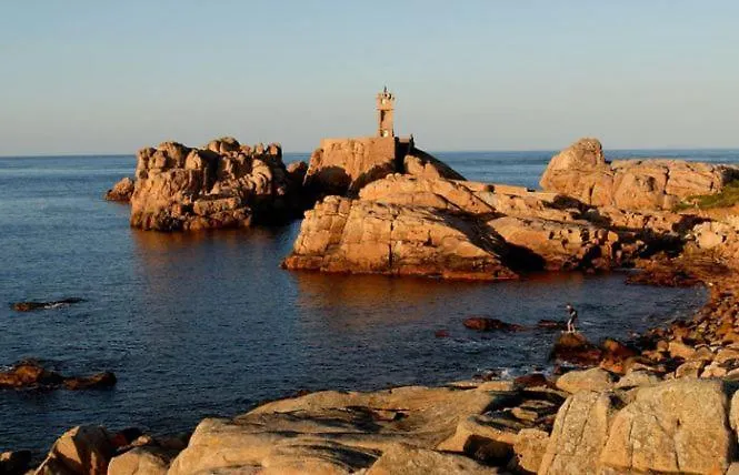 Roc'H Vraz, Maison En Bois Entre Paimpol Et Brehat - 300M Mer Et Gr34 Ploubazlanec France